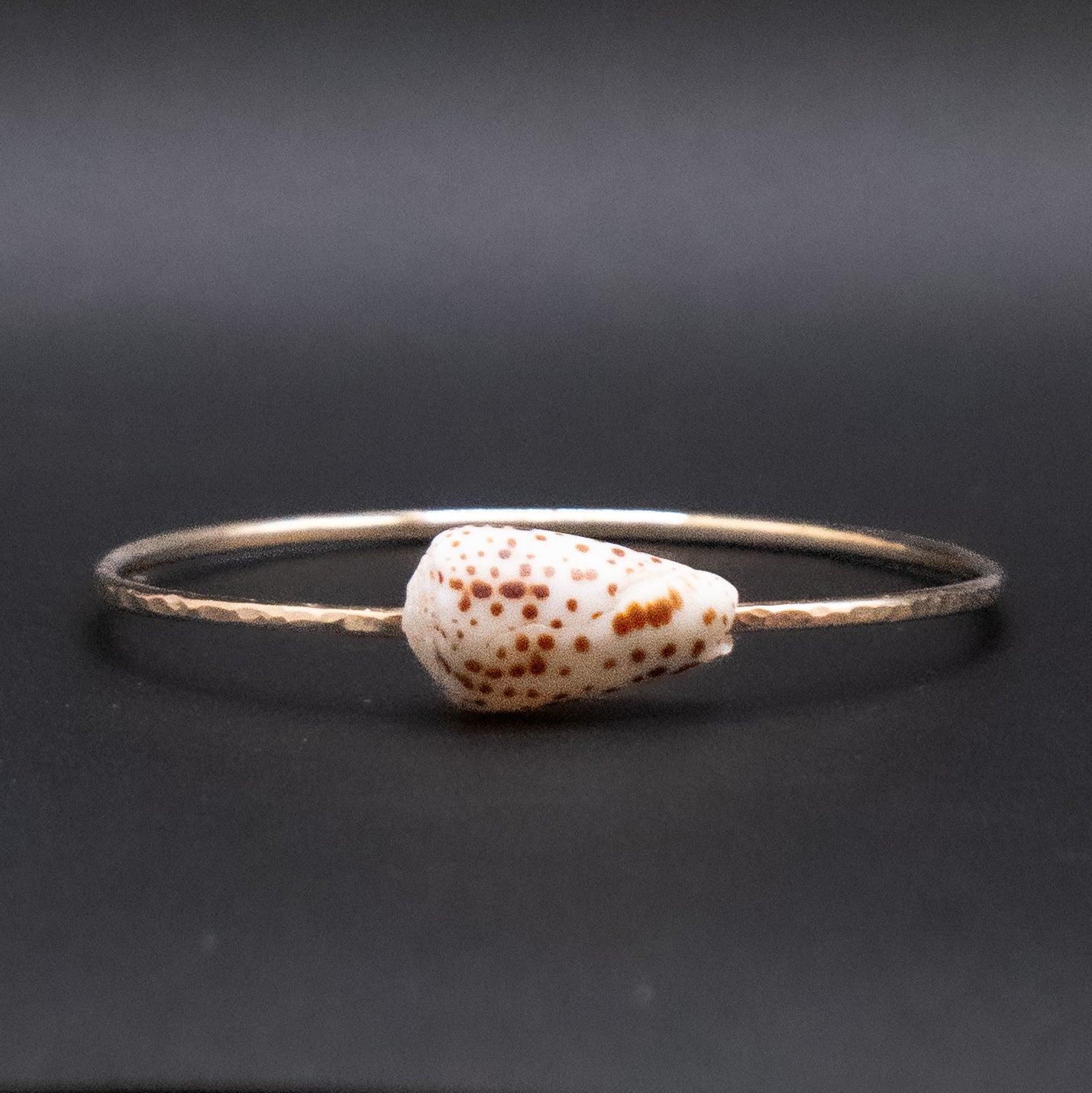 Hawaiian Flea Cone Bangle | Hammered Gold Filled | Size S